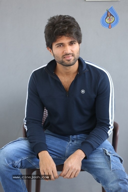 Vijay Deverakonda Interview Photos - 4 / 33 photos