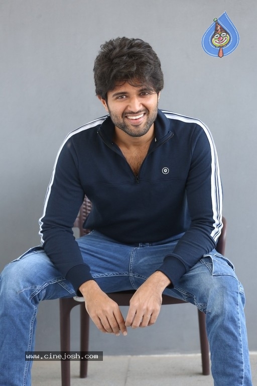 Vijay Deverakonda Interview Photos - 5 / 33 photos