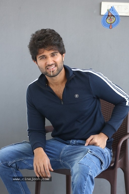 Vijay Deverakonda Interview Photos - 15 / 33 photos