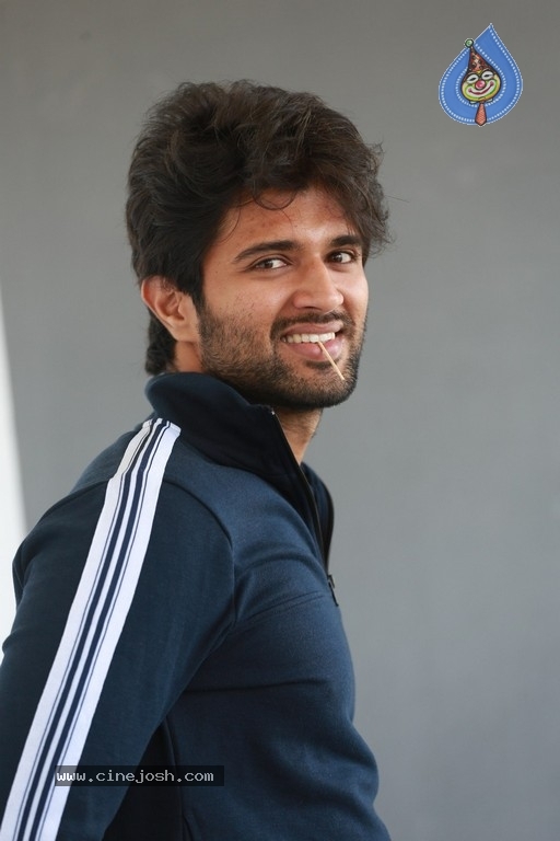 Vijay Deverakonda Interview Photos - 17 / 33 photos