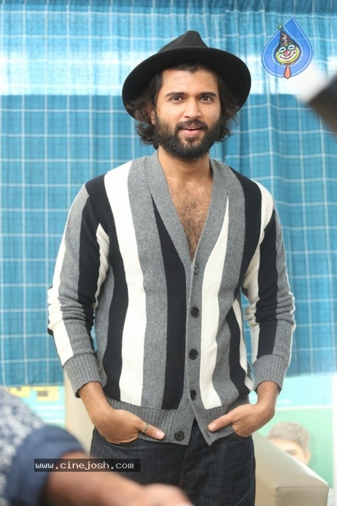 Vijay Deverakonda Interview Pics - 11 / 32 photos