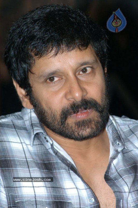 Vikram Photos - 25 / 40 photos