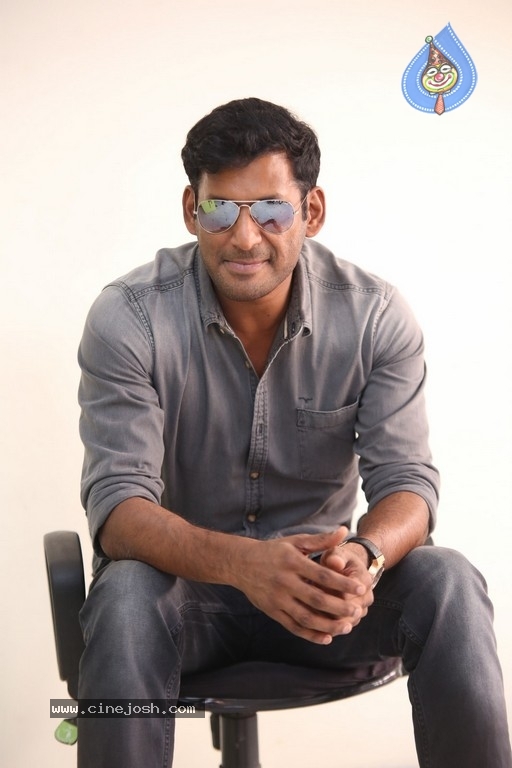 Vishal Interview Photos - 3 / 18 photos