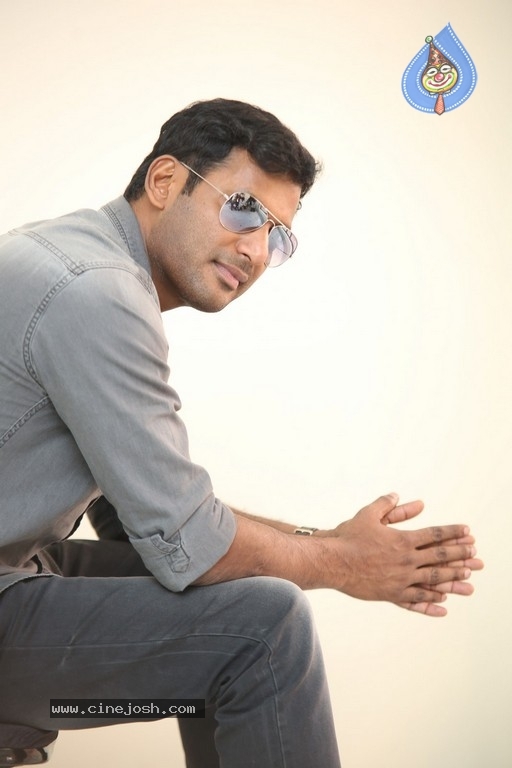 Vishal Interview Photos - 6 / 18 photos