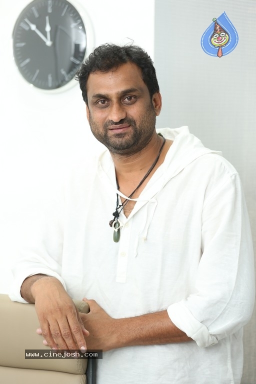Yatra Movie Director Mahi V Raghav Interview Photos - 6 / 9 photos