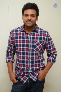 Nawin Vijaykrishna Interview Photos - 13 of 18