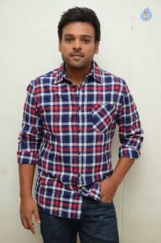 Nawin Vijaykrishna Interview Photos - 16 of 18