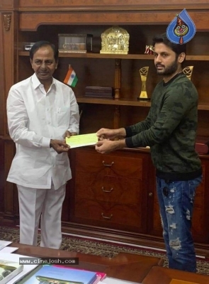 Nithin Meets KCR - 2 of 5