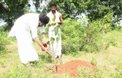 Pawan Kalyan Latest Stills - 40 of 33