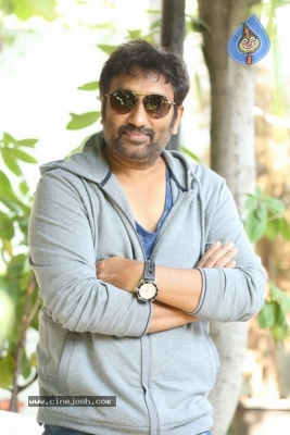 Srinu Vaitla Interview Photos - 9 of 16