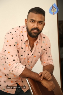 Tharun Bhascker Photos - 17 of 21