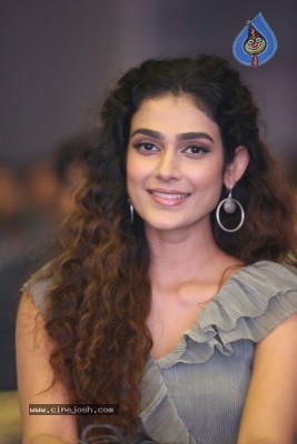 Aakanksha Singh Photos