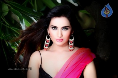 Actress Ananya Thakur Latest Pics
