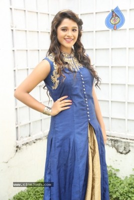 Actress Elsa Ghosh Photos
