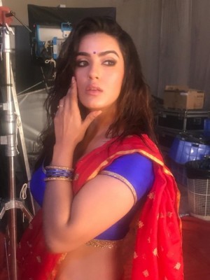 Actress Kavya Thapar Photos