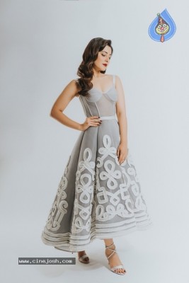 Actress Rashi Khanna Photos