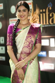 Adah Sharma at IIFA Utsavam
