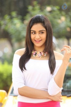 Adah Sharma Photos