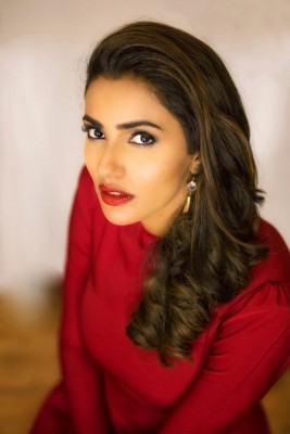 Akshara Gowda Photos