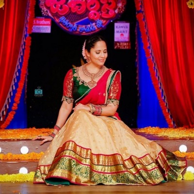 Anasuya Bharadwaj Pics