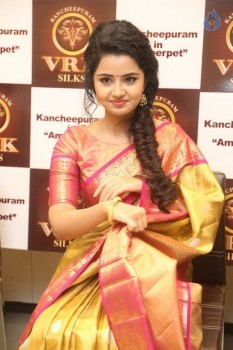 Anupama Parameswaran New Pics