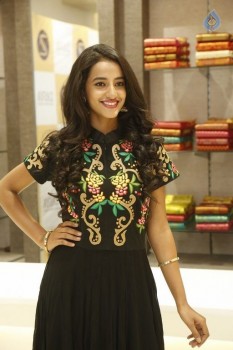 Apoorva Srinivasan Photos