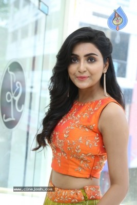 Avantika Mishra Photos