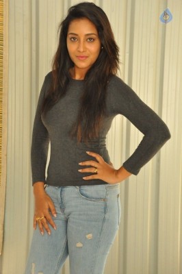 Bhanu Tripathri New Photos