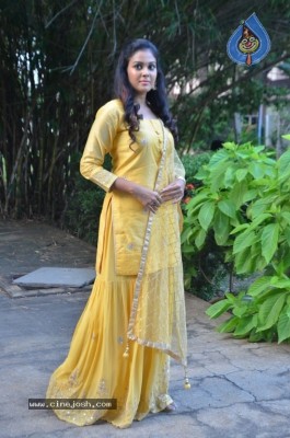 Chandini Tamilarasan Photos