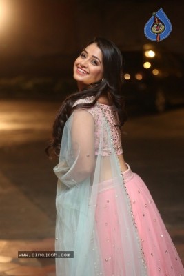 Chandni Bhagwanani Photos