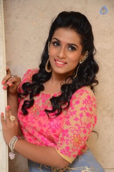 Chetana Uttej Photos