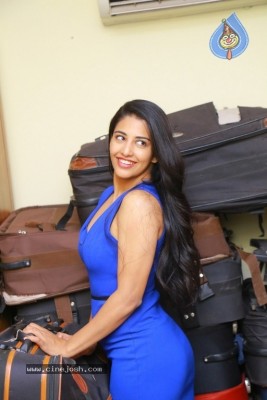 Daksha Nagarkar Stills