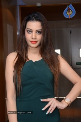 Deeksha Panth Pics