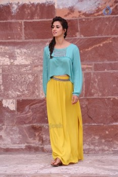 Disha Patani New Pics