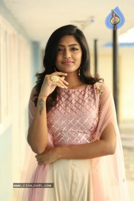 Eesha Rebba New Pics