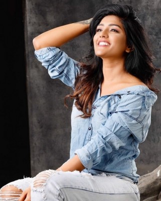 Eesha Rebba Photos