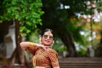 Ena Saha Photos in Lanka Movie