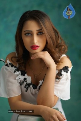Heroine Heena Shiek Still