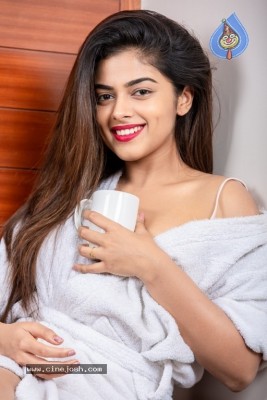 Heroine Siddhi Idnani Photoshoot