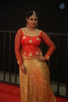 Iniya at Mirchi Music Awards