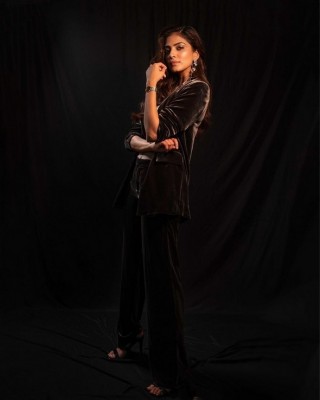 Malavika Mohanan Photos