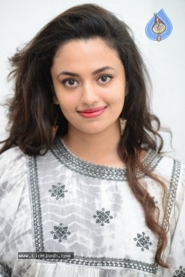 Malavika Nair New Pics