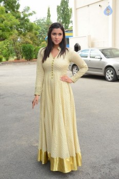 Mannara Chopra Gallery