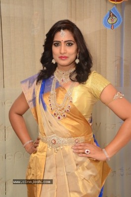 Model Triveni Rao Pics