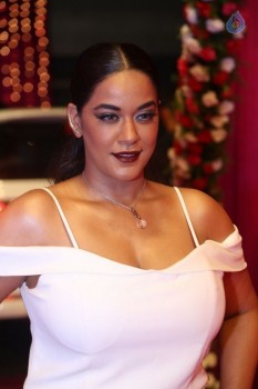 Mumaith Khan at Zee Telugu Apsara Awards