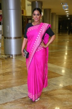 Mumaith Khan Photos