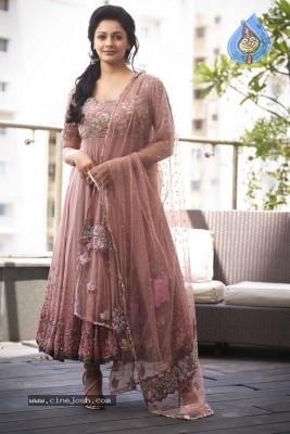 Pooja Kumar Stills