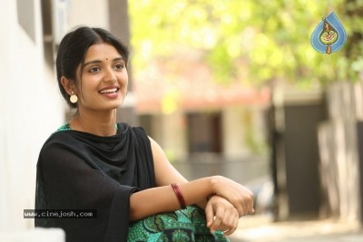 Priyanka Jain Photos