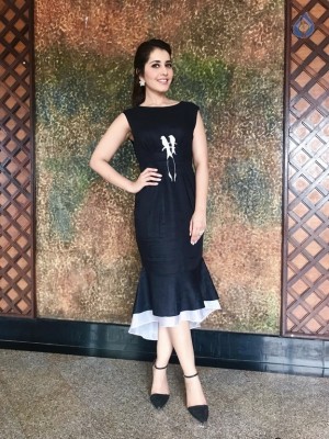 Raashi Khanna Latest Photos