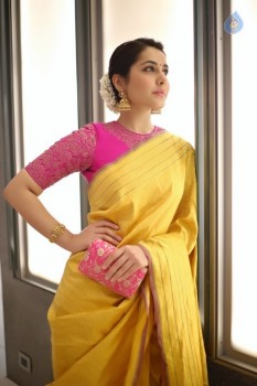 Raashi Khanna New Pics